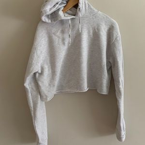 Grey crop sweatshirt